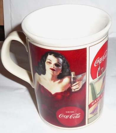 7054-1 € 5,00 coca cola mok diverse afbeeldingen nr 2.jpeg